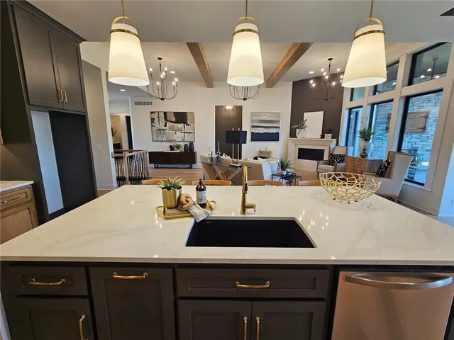 $983,770 | 11209 South Sunray Drive, Olathe, KS 66061