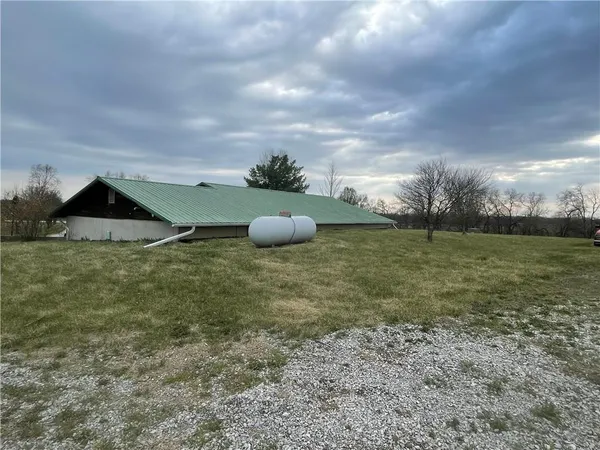 $468,000 | 10697 Southwest 116th Highway, Lathrop, MO 64465