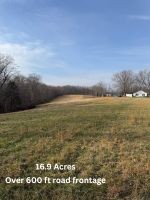 607 Driver Road Lafayette, TN 37083 - Photo 2 of 3 a view of an ocean