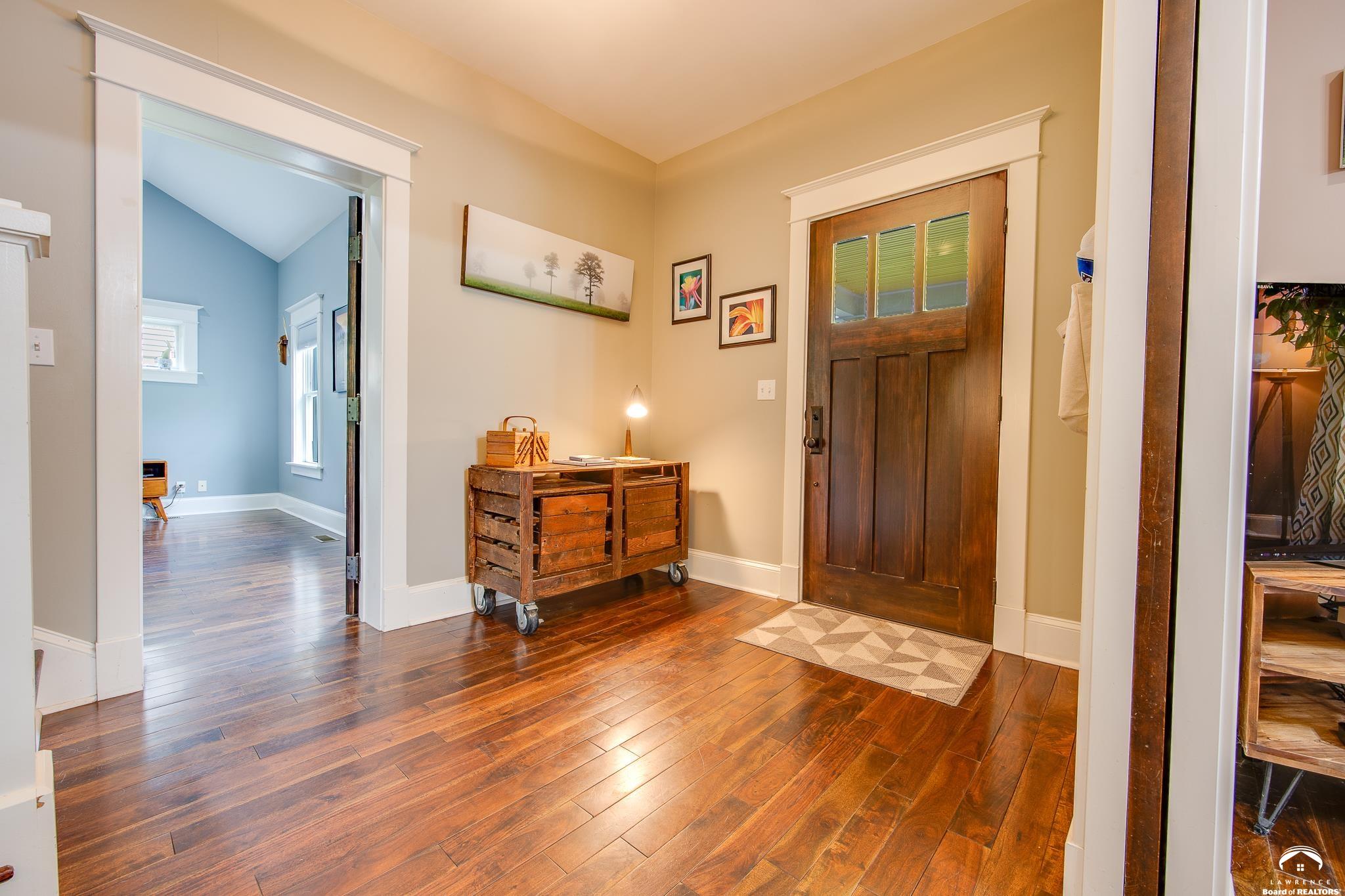 1933 Learnard Avenue Lawrence, KS 66046 - Photo 4 of 72