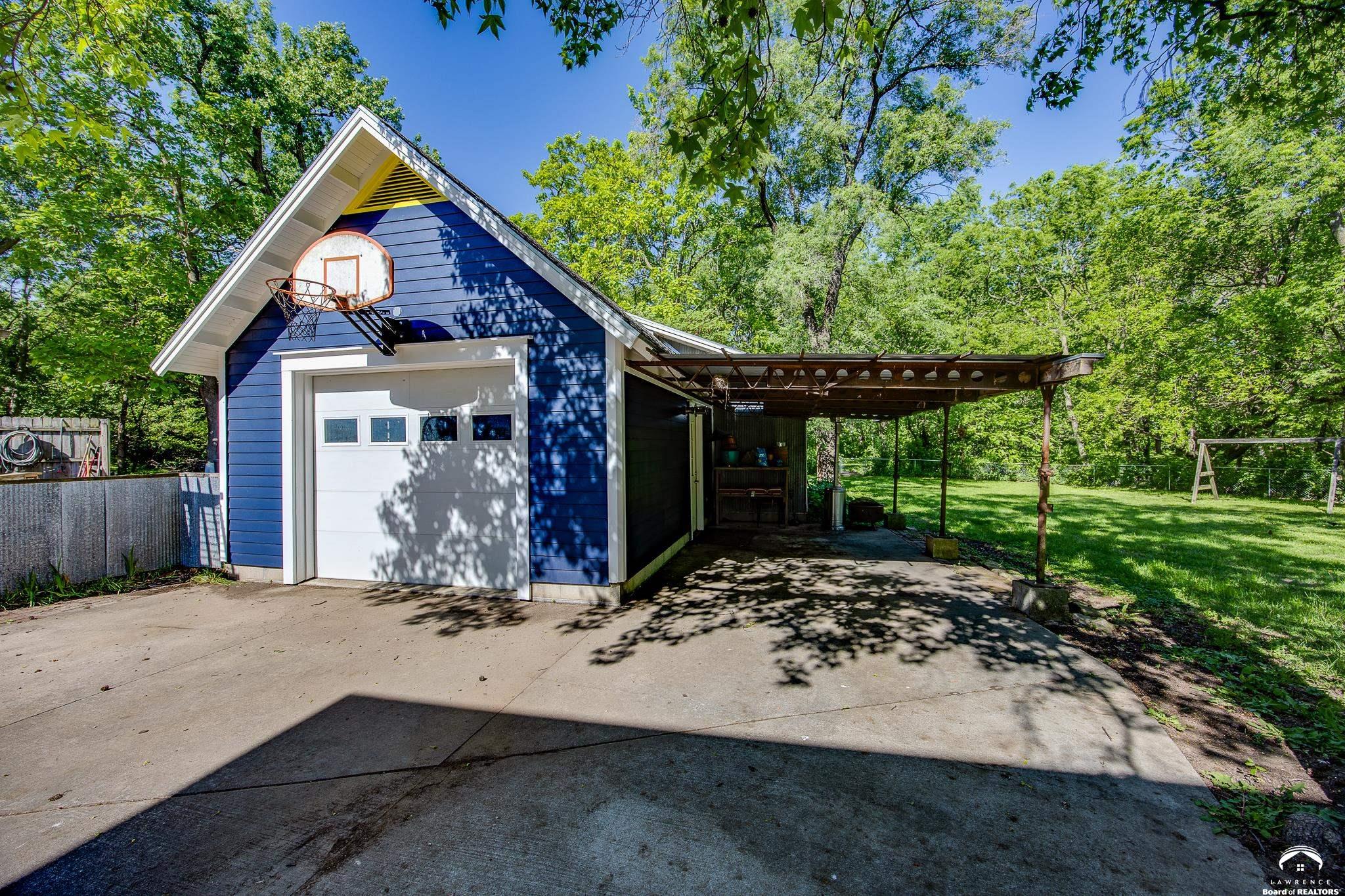 1933 Learnard Avenue Lawrence, KS 66046 - Photo 56 of 72