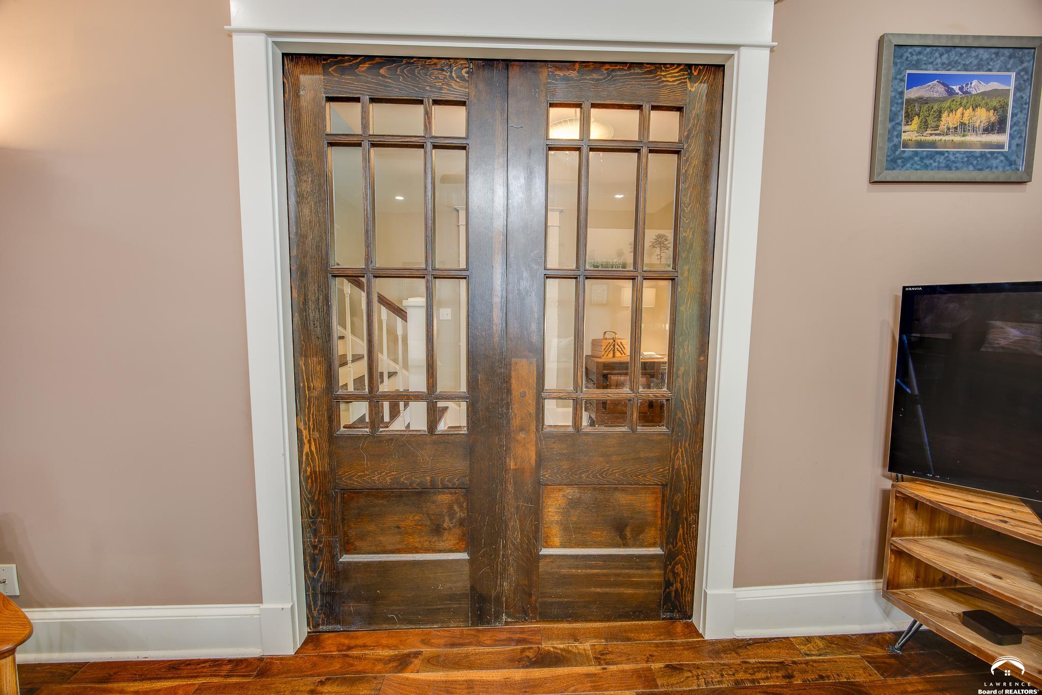 1933 Learnard Avenue Lawrence, KS 66046 - Photo 9 of 72