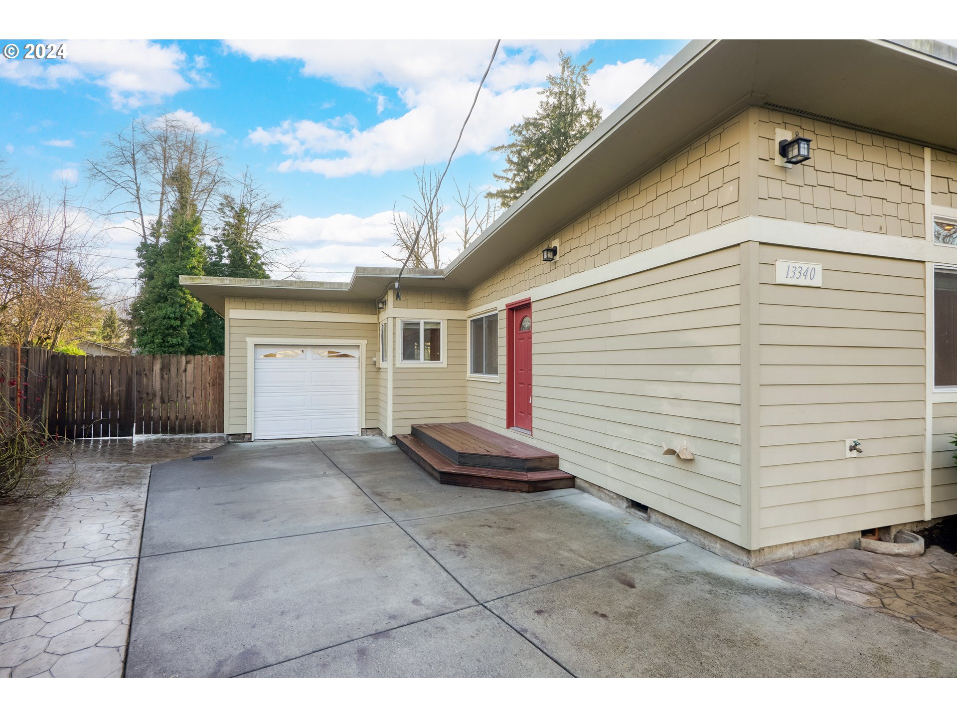 13340 Southwest Rita Drive Beaverton, OR 97005 - Photo 2 of 25 Gallery Image 2