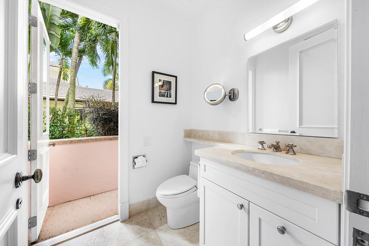 3138 Gulf Stream Road Gulf Stream, FL 33483 - Photo 31 of 46 Ensuite Bath