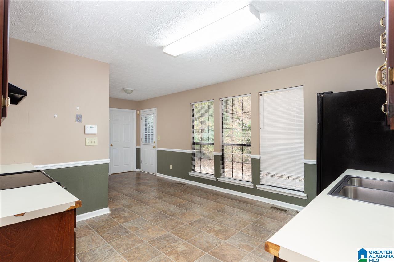4120 Brookside Lane Oxford, AL 36203 - Photo 10 of 32