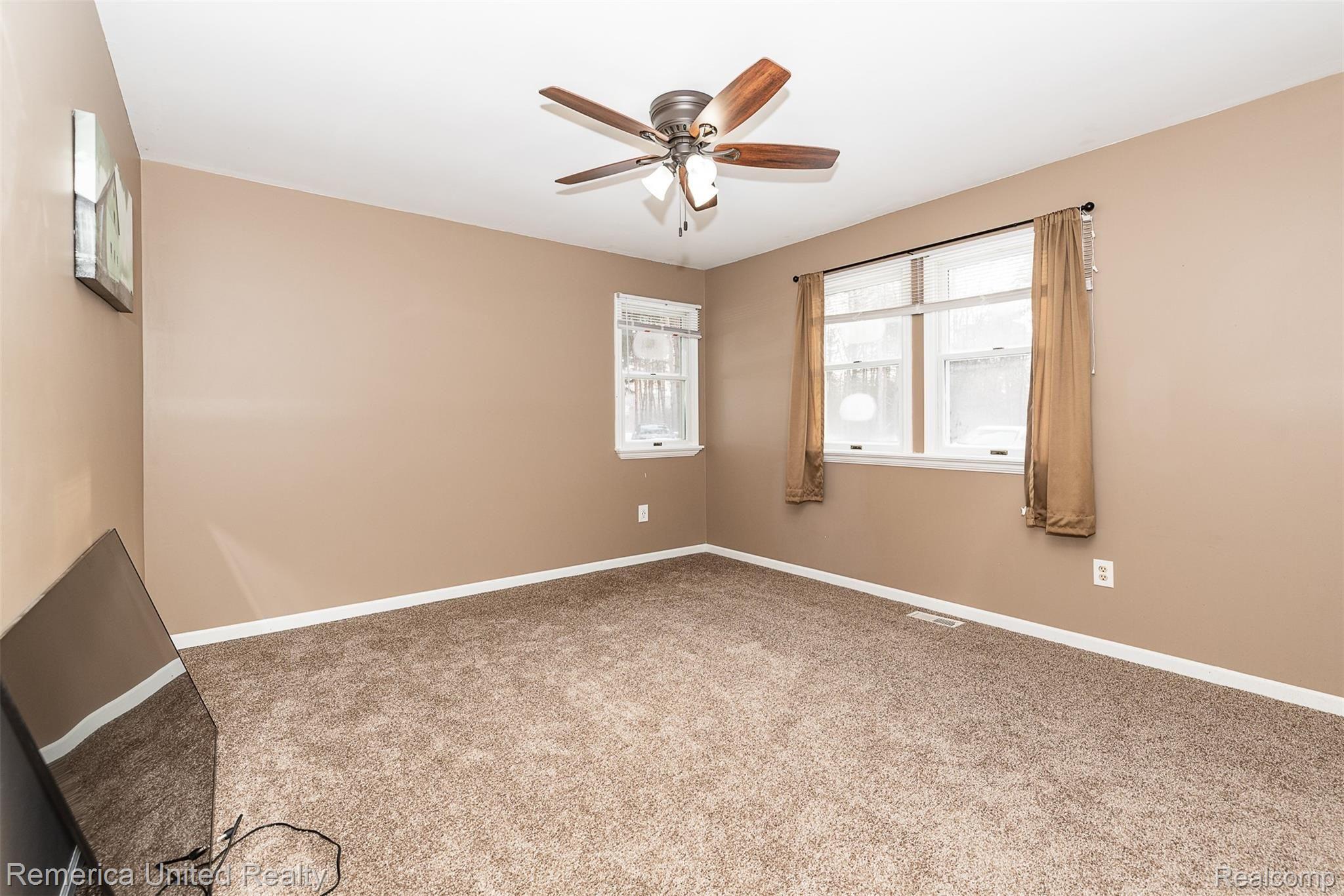 15466 Seymour Road Linden, MI 48451 - Photo 31 of 40 DSC_8816.jpg