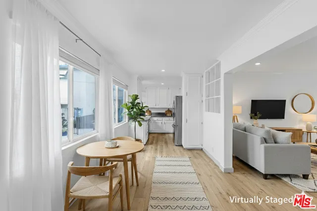 $3,295 | 4916 Hazeltine Avenue, Unit 4, Sherman Oaks, CA 91423