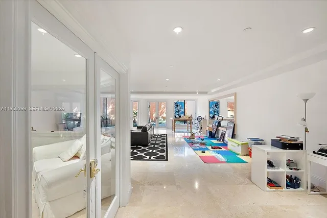 $5,600,000 | 3471 Main Highway, Unit 1240, Miami, FL 33133