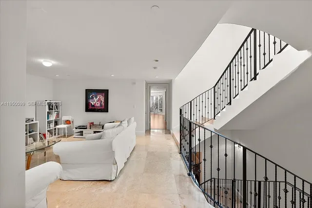 $5,600,000 | 3471 Main Highway, Unit 1240, Miami, FL 33133