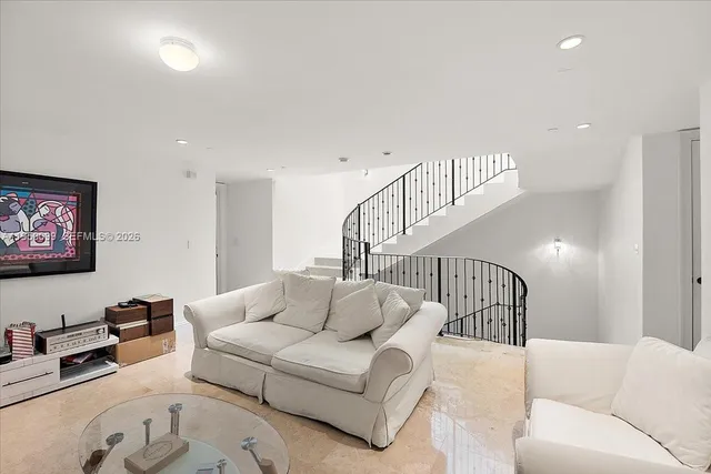 $5,600,000 | 3471 Main Highway, Unit 1240, Miami, FL 33133