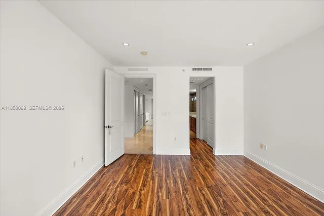 $5,600,000 | 3471 Main Highway, Unit 1240, Miami, FL 33133