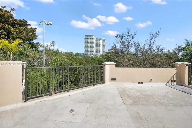 $5,600,000 | 3471 Main Highway, Unit 1240, Miami, FL 33133