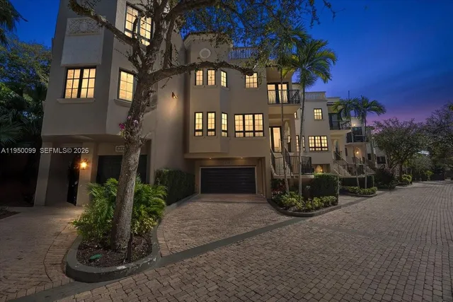 $5,600,000 | 3471 Main Highway, Unit 1240, Miami, FL 33133