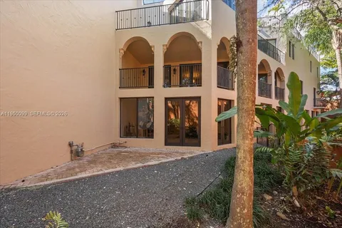 $5,600,000 | 3471 Main Highway, Unit 1240, Miami, FL 33133