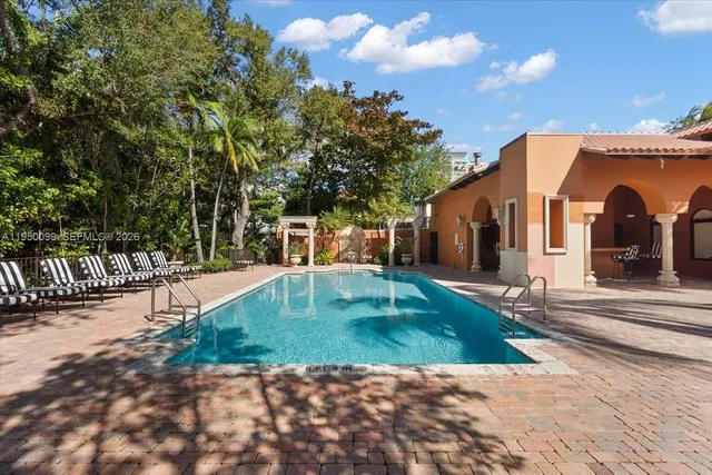 $5,600,000 | 3471 Main Highway, Unit 1240, Miami, FL 33133