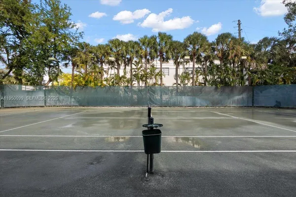 $5,600,000 | 3471 Main Highway, Unit 1240, Miami, FL 33133