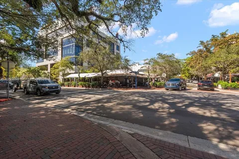 $5,600,000 | 3471 Main Highway, Unit 1240, Miami, FL 33133