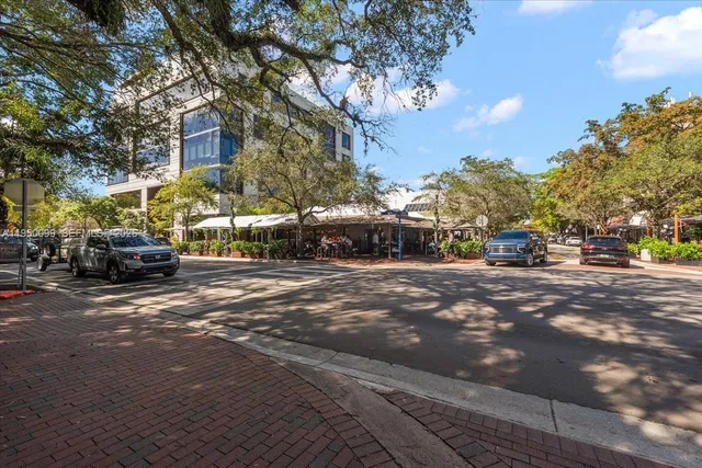 $5,600,000 | 3471 Main Highway, Unit 1240, Miami, FL 33133
