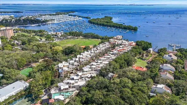 $5,600,000 | 3471 Main Highway, Unit 1240, Miami, FL 33133