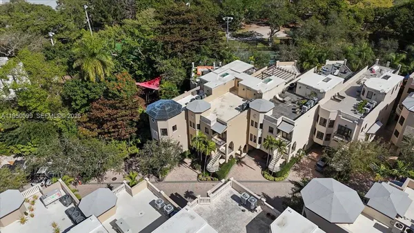 $5,600,000 | 3471 Main Highway, Unit 1240, Miami, FL 33133