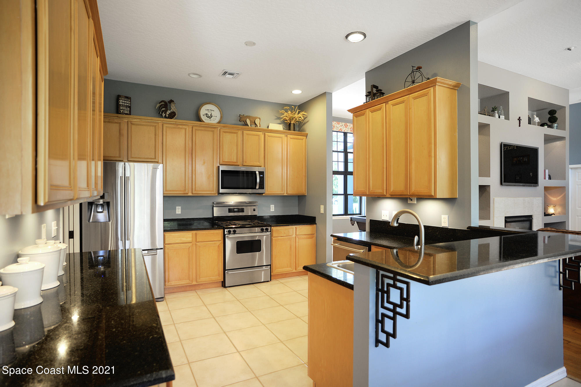 4423 Long Lake Road Melbourne, FL 32934 - Photo 5 of 20 kitchen