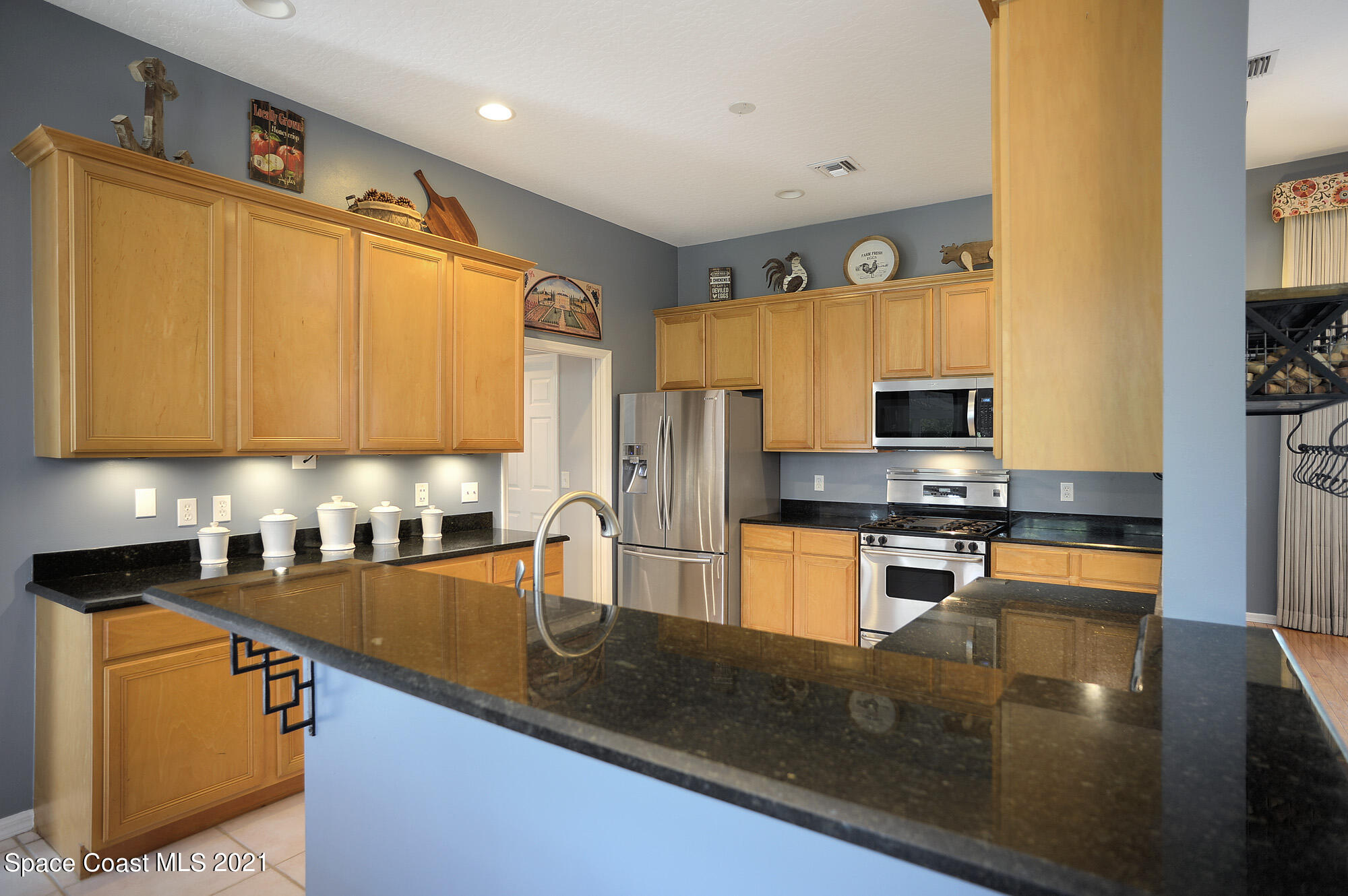 4423 Long Lake Road Melbourne, FL 32934 - Photo 6 of 20 kitchen