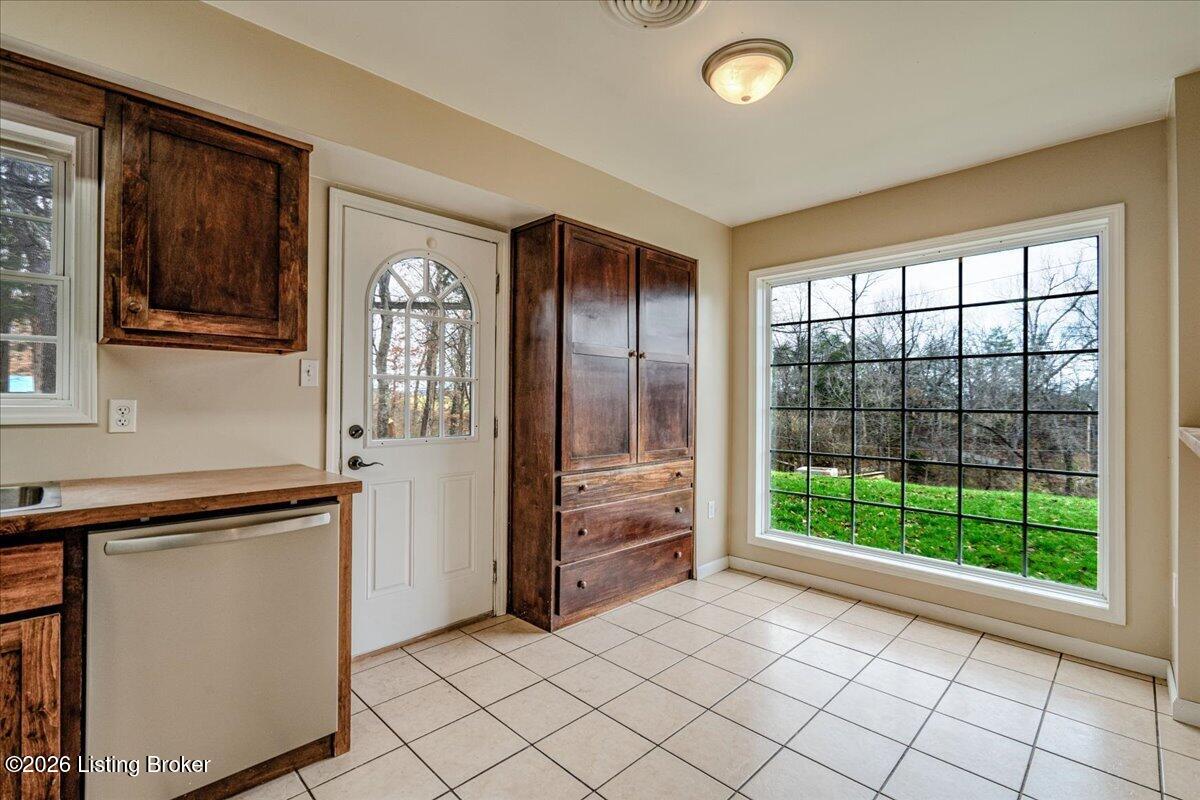 1707 North Stillwell Road Boston, KY 40107 - Photo 7 of 39 Kitchen
