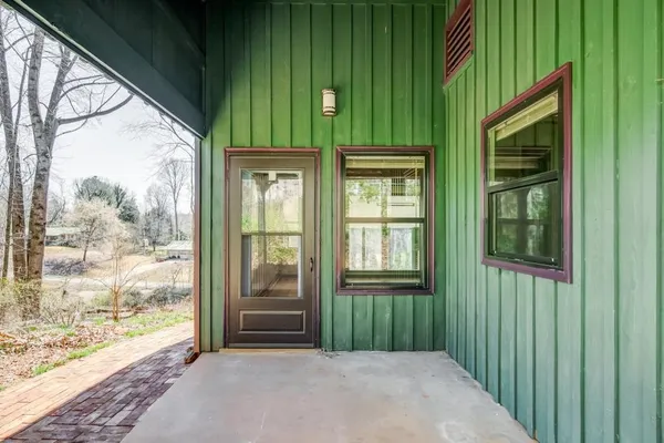 $1,600 | 42 Arminda Street, Unit A, Jasper, GA 30143