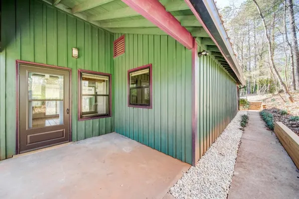 $1,600 | 42 Arminda Street, Unit A, Jasper, GA 30143