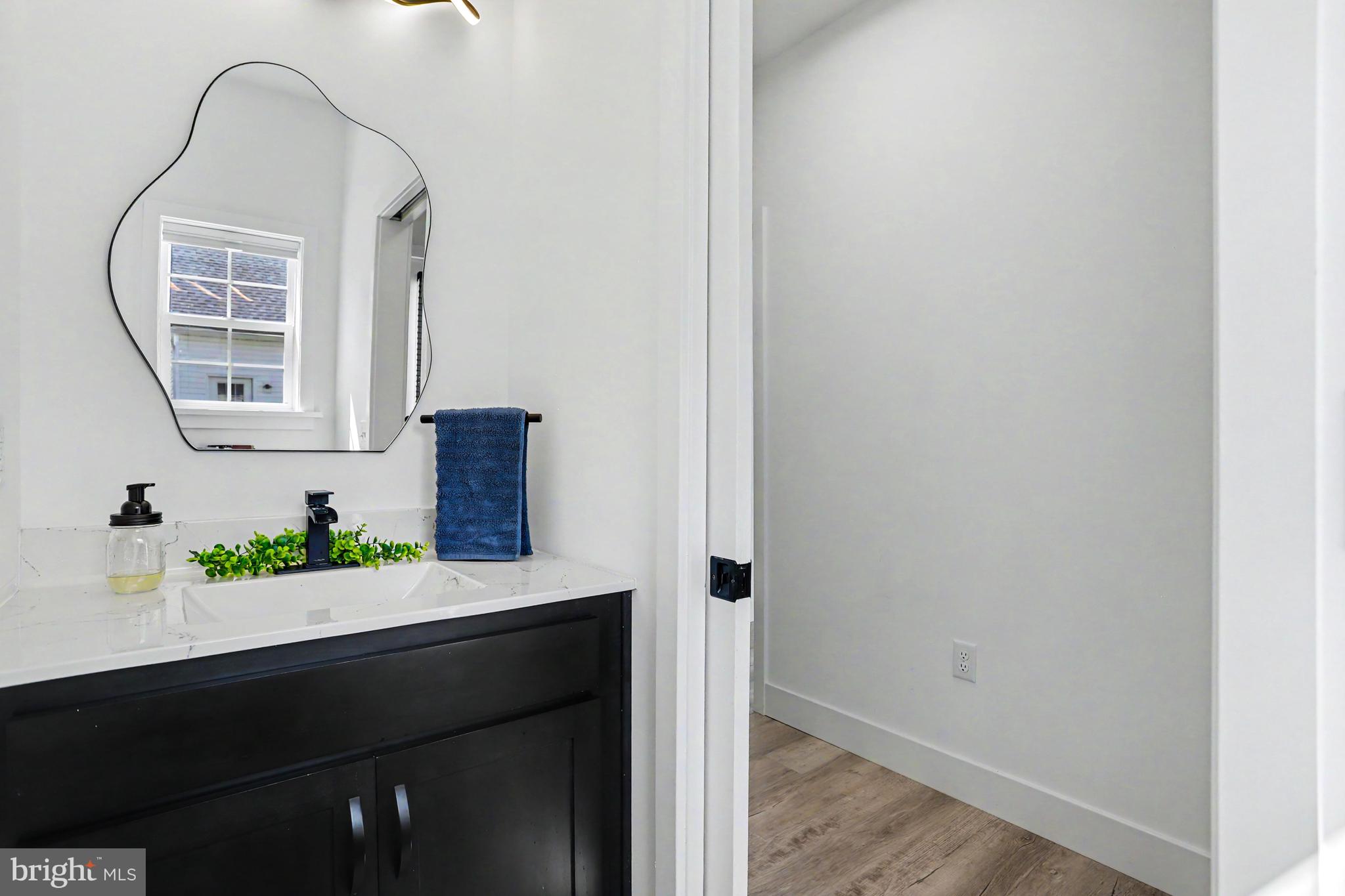 100 Meadows Bend Lititz, PA 17543 - Photo 14 of 31