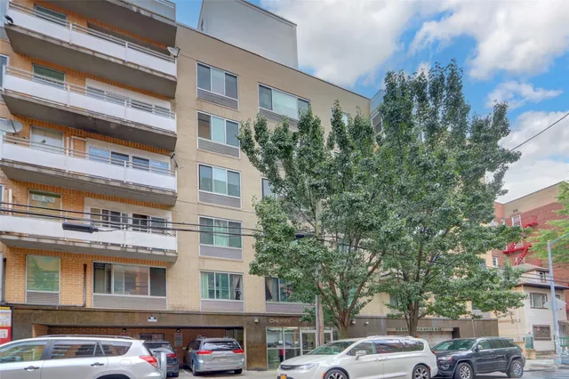 $749,000 | 43-17 Union Street, Unit 5A | Flushing