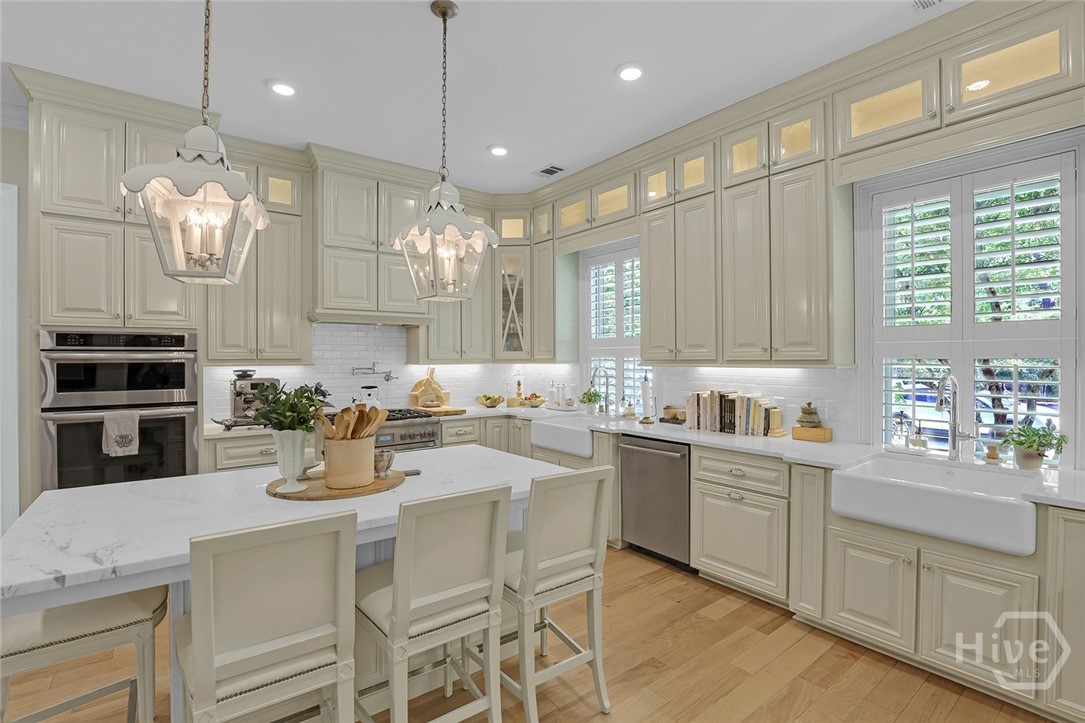 344 Bradley Point Road Savannah, GA 31410 - Photo 11 of 65