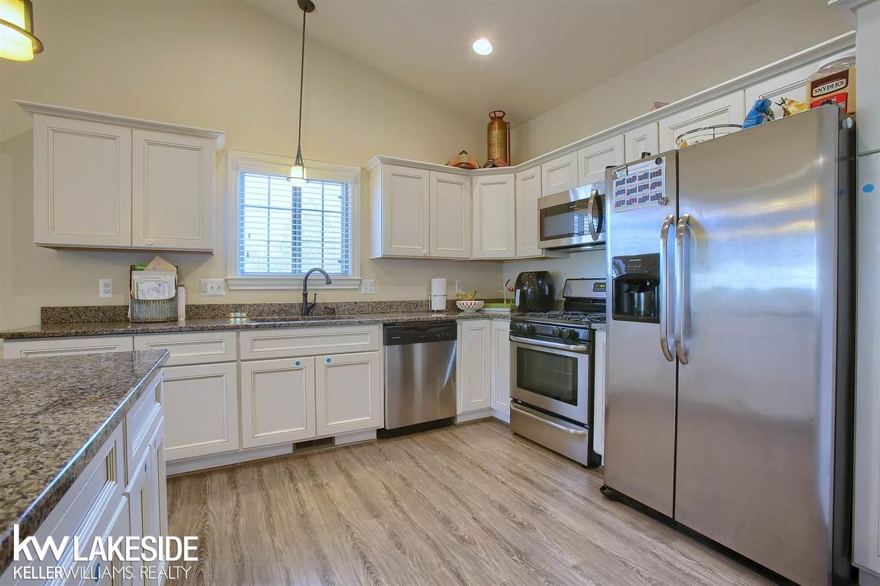 9560 Amy Road Algonac, MI 48001 - Photo 6 of 20 50061331-5.JPG