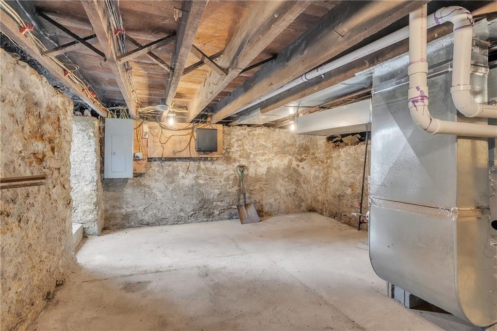 1843 Spring Garden Road Pittsburgh, PA 15212 - Photo 28 of 35