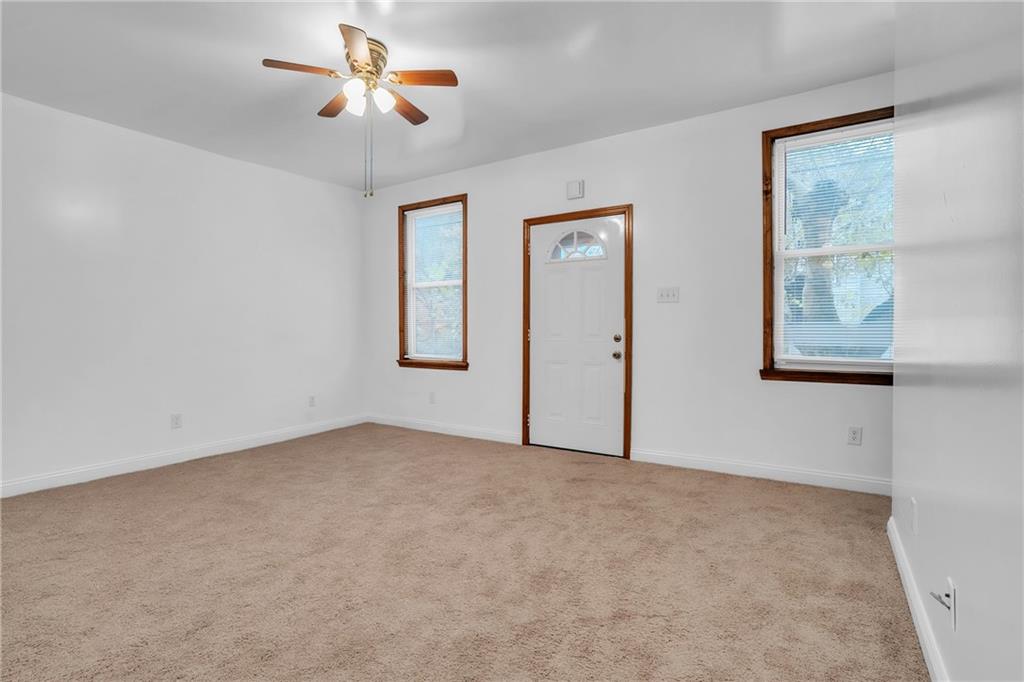 1843 Spring Garden Road Pittsburgh, PA 15212 - Photo 4 of 35