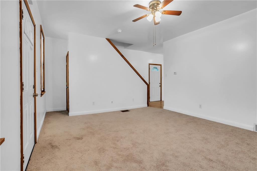 1843 Spring Garden Road Pittsburgh, PA 15212 - Photo 6 of 35