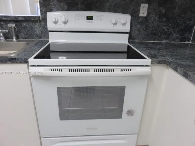 $3,900 | 435 East 52nd Street, Hialeah, FL 33013