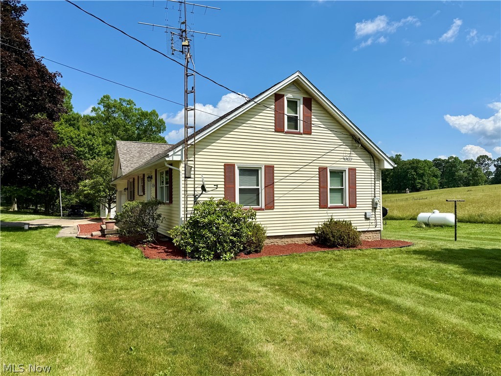 3278 Fresno Road Northwest Carrollton, OH 44615 - Photo 37 of 42