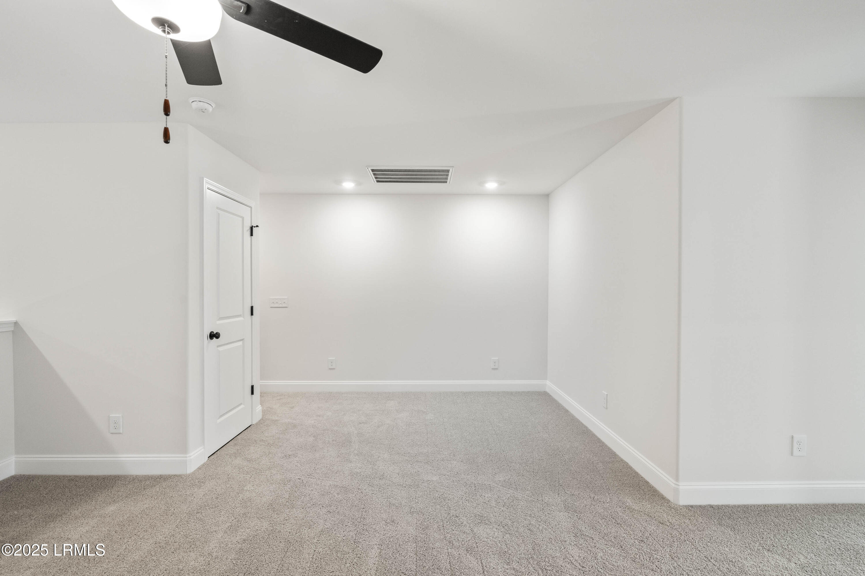 605 Royal Road Hardeeville, SC 29927 - Photo 15 of 21 605 Royal Oaks-16