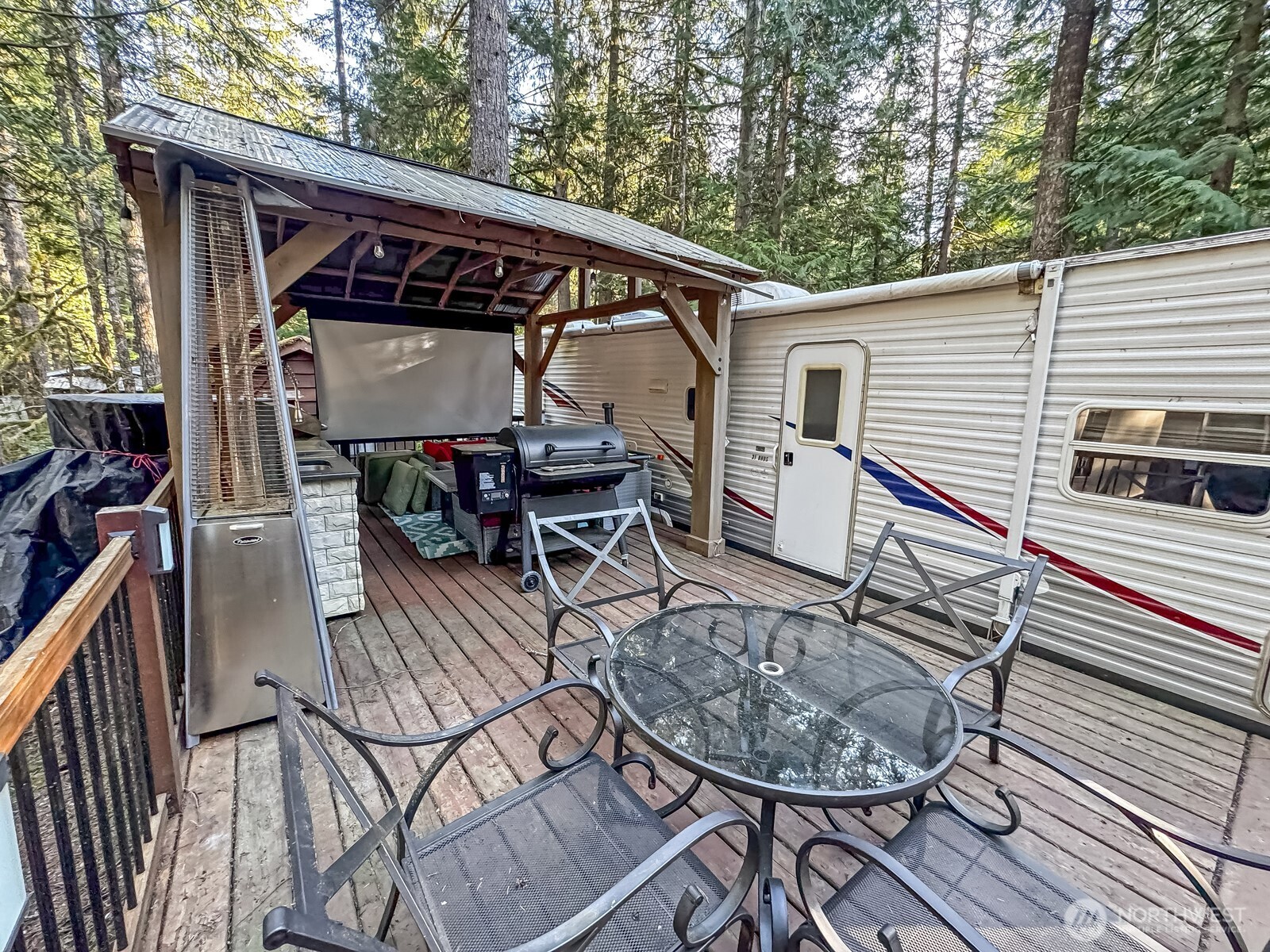 94-3 Sunset Circle Maple Falls, WA 98266 - Photo 12 of 32