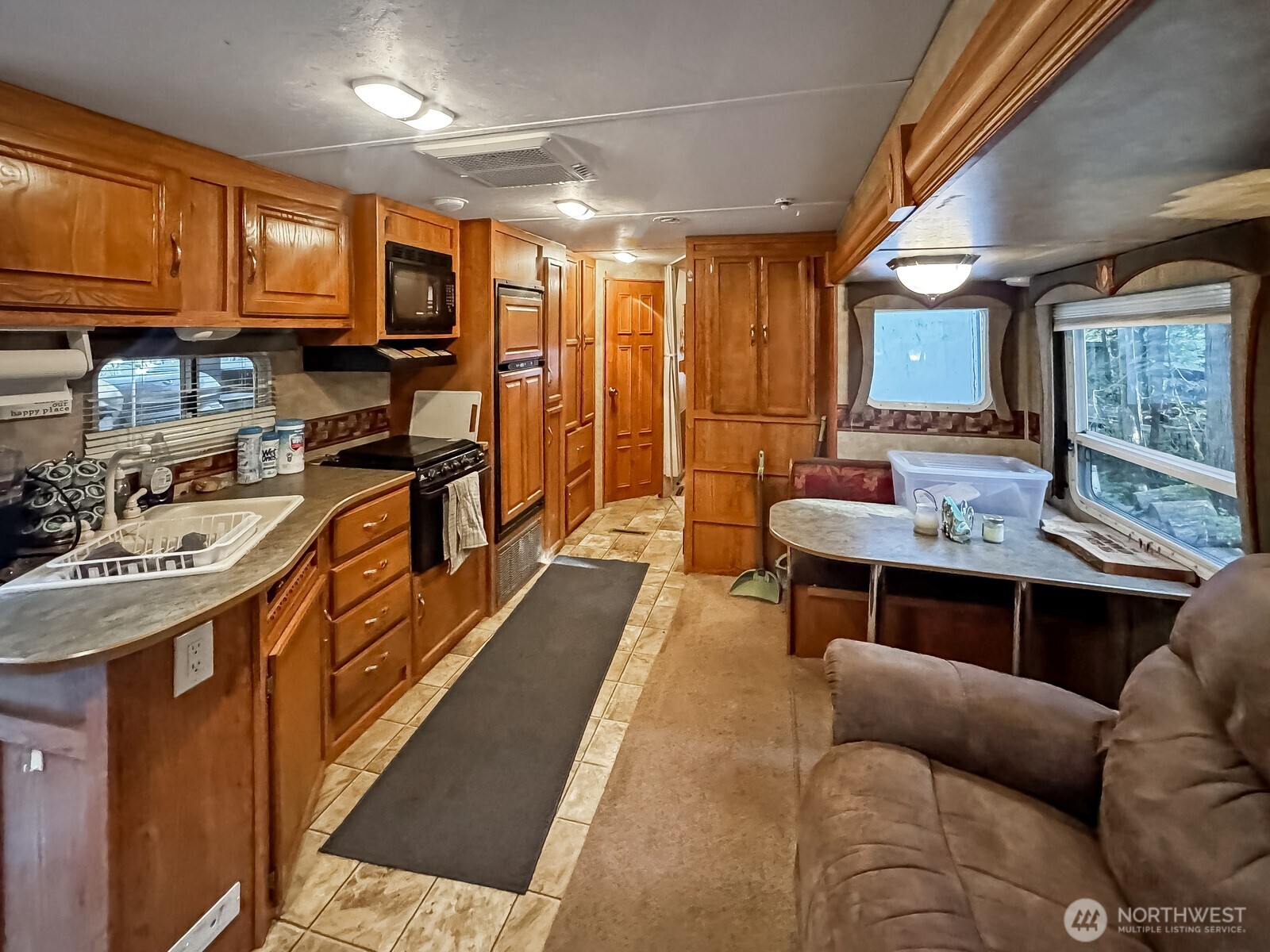 94-3 Sunset Circle Maple Falls, WA 98266 - Photo 2 of 32