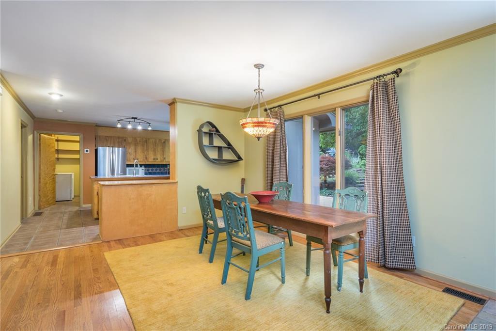 58 Reed Road Fairview, NC 28730 - Photo 16 of 46 Gallery Image 16