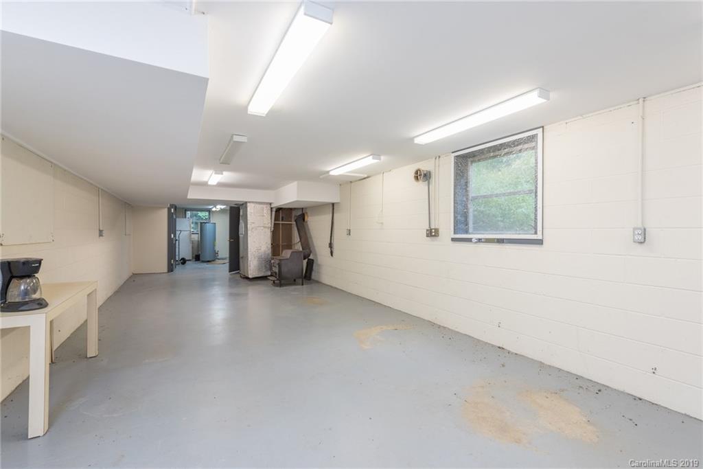 58 Reed Road Fairview, NC 28730 - Photo 21 of 46 Gallery Image 21