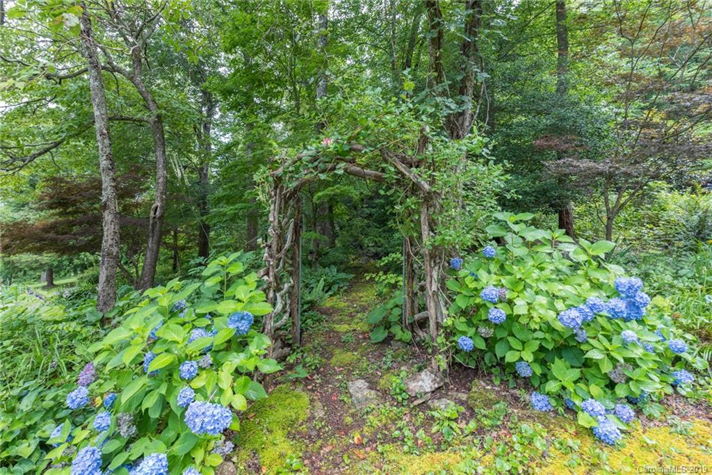 58 Reed Road Fairview, NC 28730 - Photo 26 of 46 Gallery Image 26