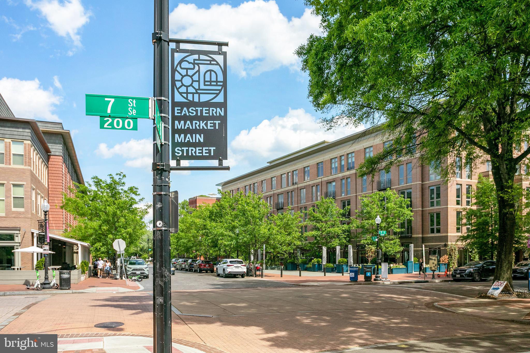 901 D Street Northeast, Unit 102 Washington, DC 20002 - Photo 38 of 40 a view of a building with street view