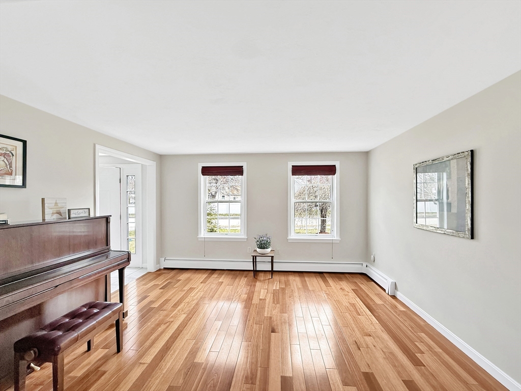 4 Old Cart Road Shrewsbury, MA 01545 - Photo 4 of 42