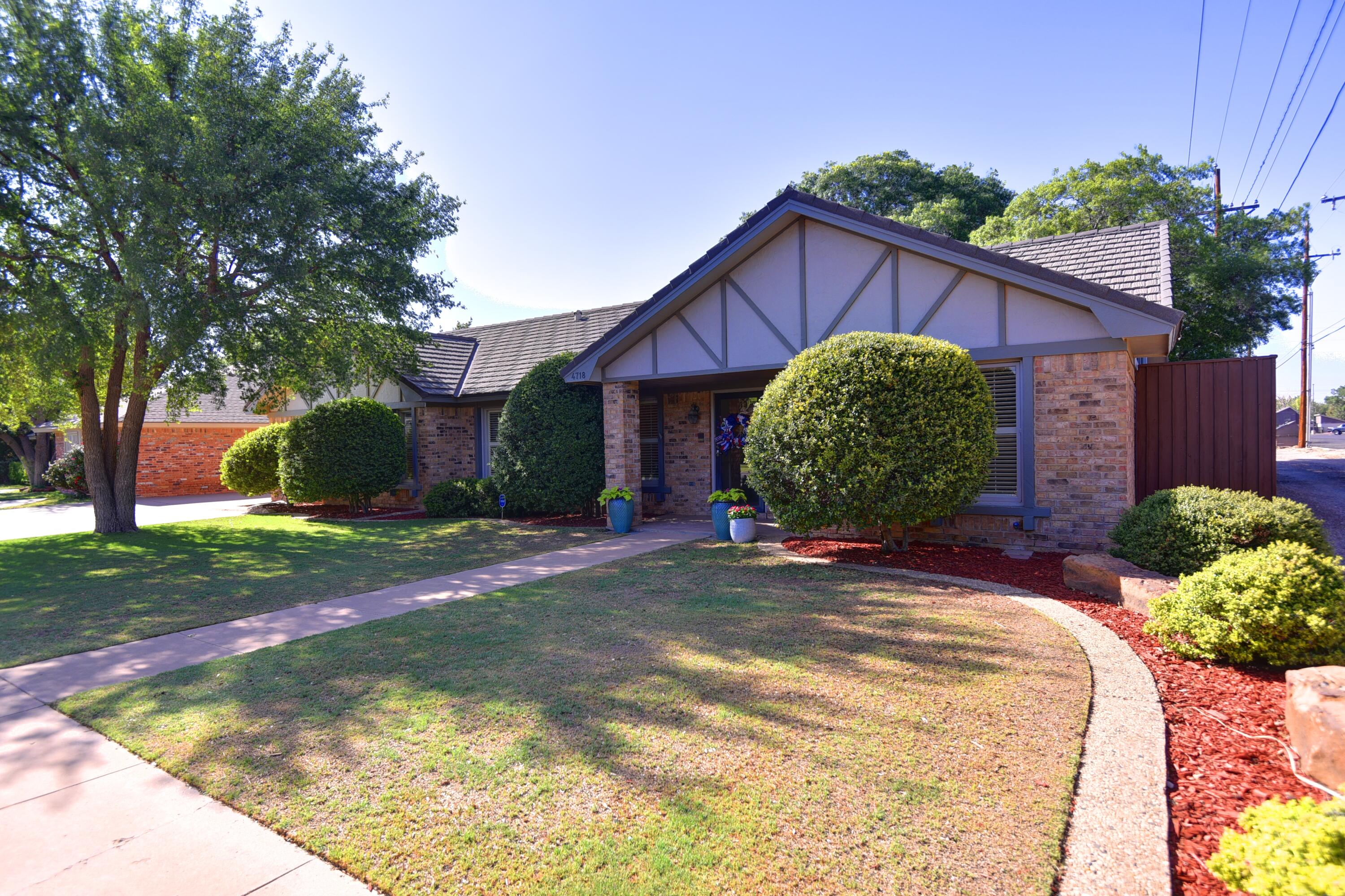 4718 84th Street Lubbock, TX 79424 - Photo 2 of 28 _DSC5410_adjust