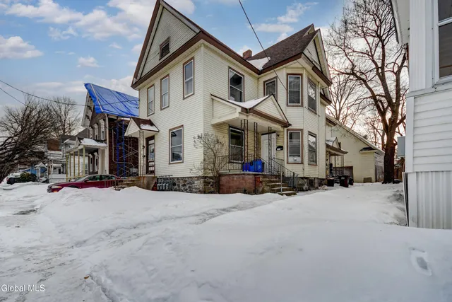 $224,900 | 10 2nd Avenue, Gloversville, NY 12078