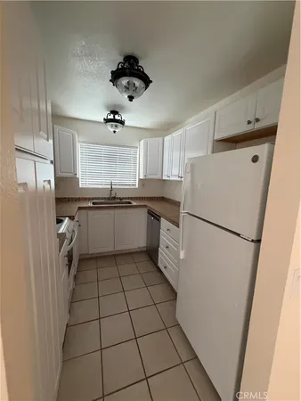 $2,600 | 23391 La Crescenta, Mission Viejo, CA 92691
