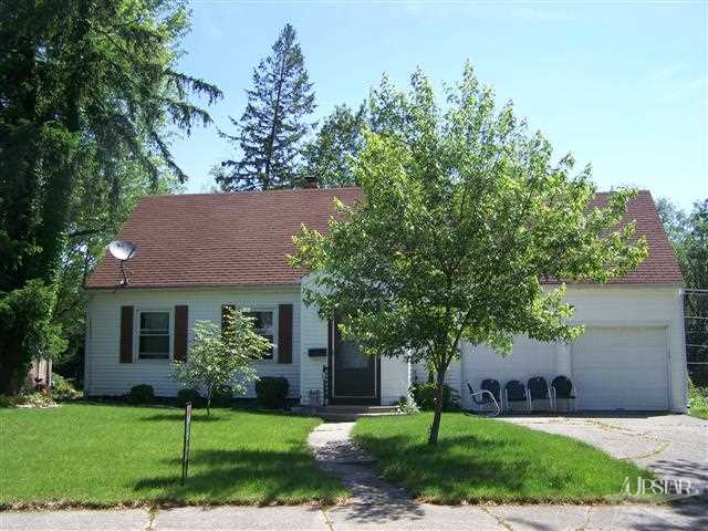 215 Stratton Way Decatur, IN 46733 - Photo 1 of 8